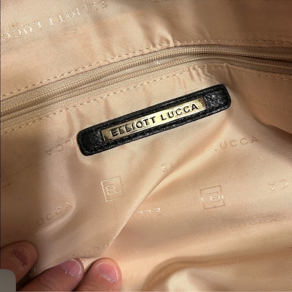 Elliott Lucca Black Woven Shoulder Bag - Picture 6 of 12